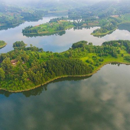 Lake Bunyonyi Eco Resort Chabahinga Екстериор снимка