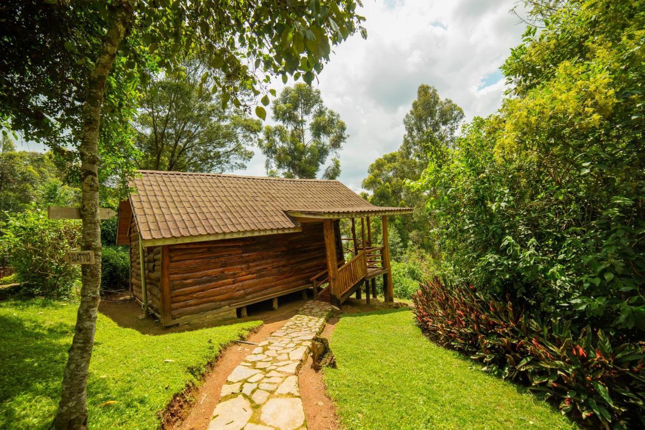 Lake Bunyonyi Eco Resort Chabahinga Екстериор снимка
