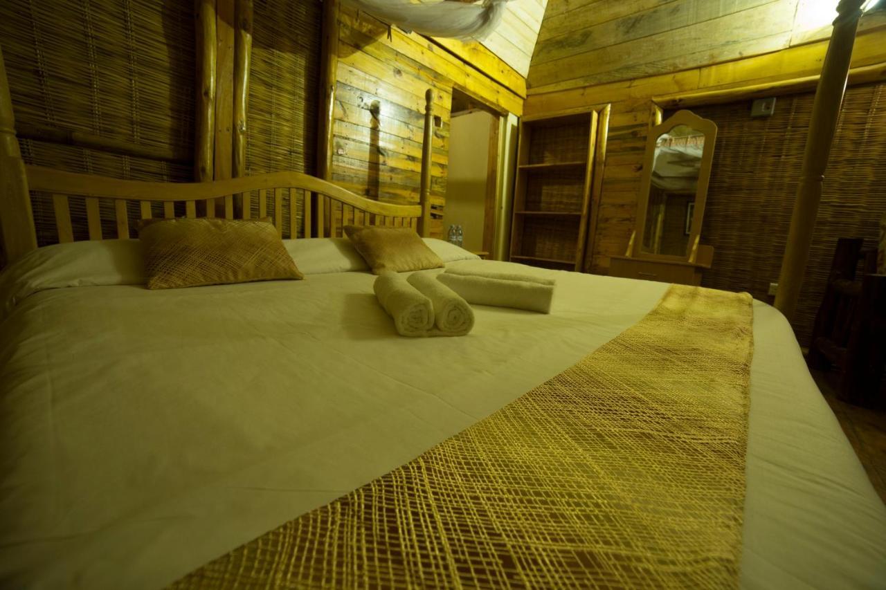 Lake Bunyonyi Eco Resort Chabahinga Екстериор снимка