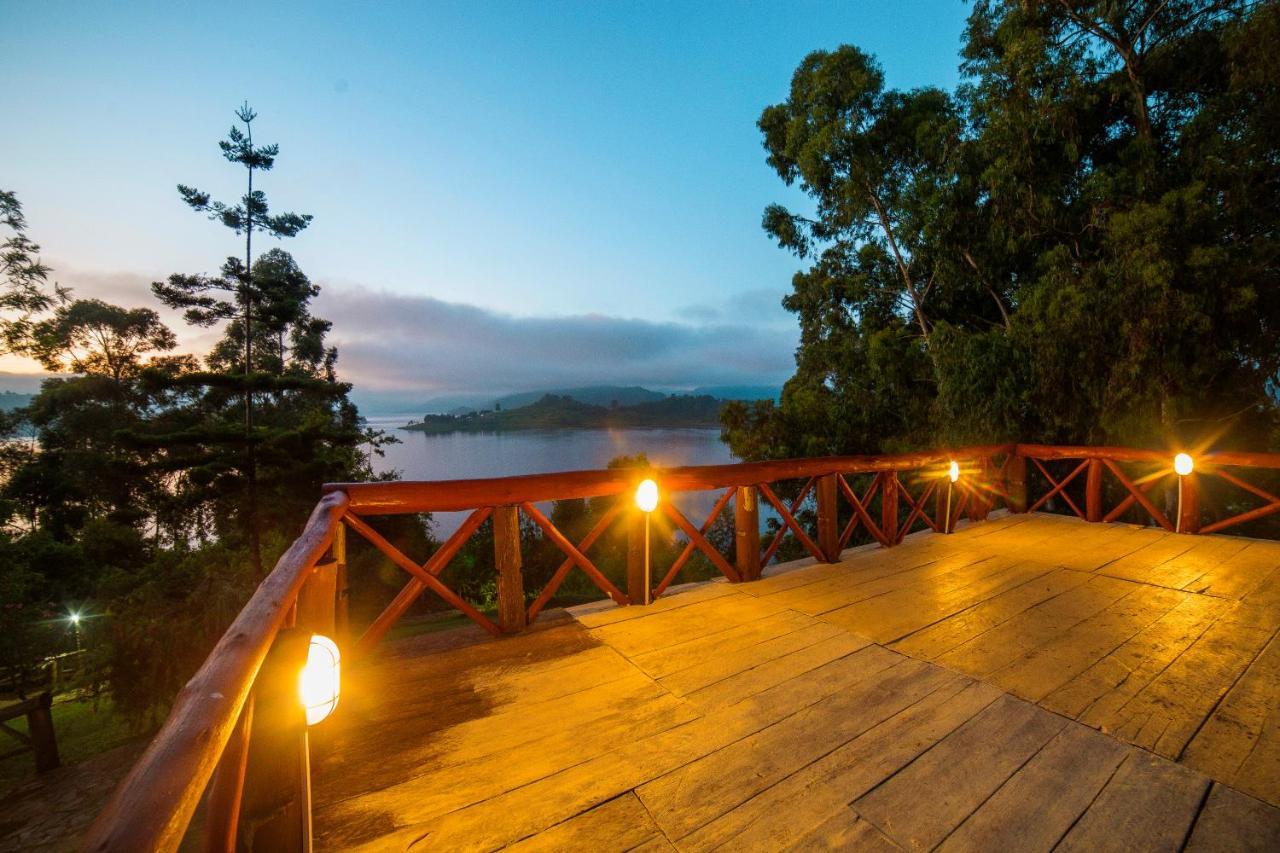 Lake Bunyonyi Eco Resort Chabahinga Екстериор снимка